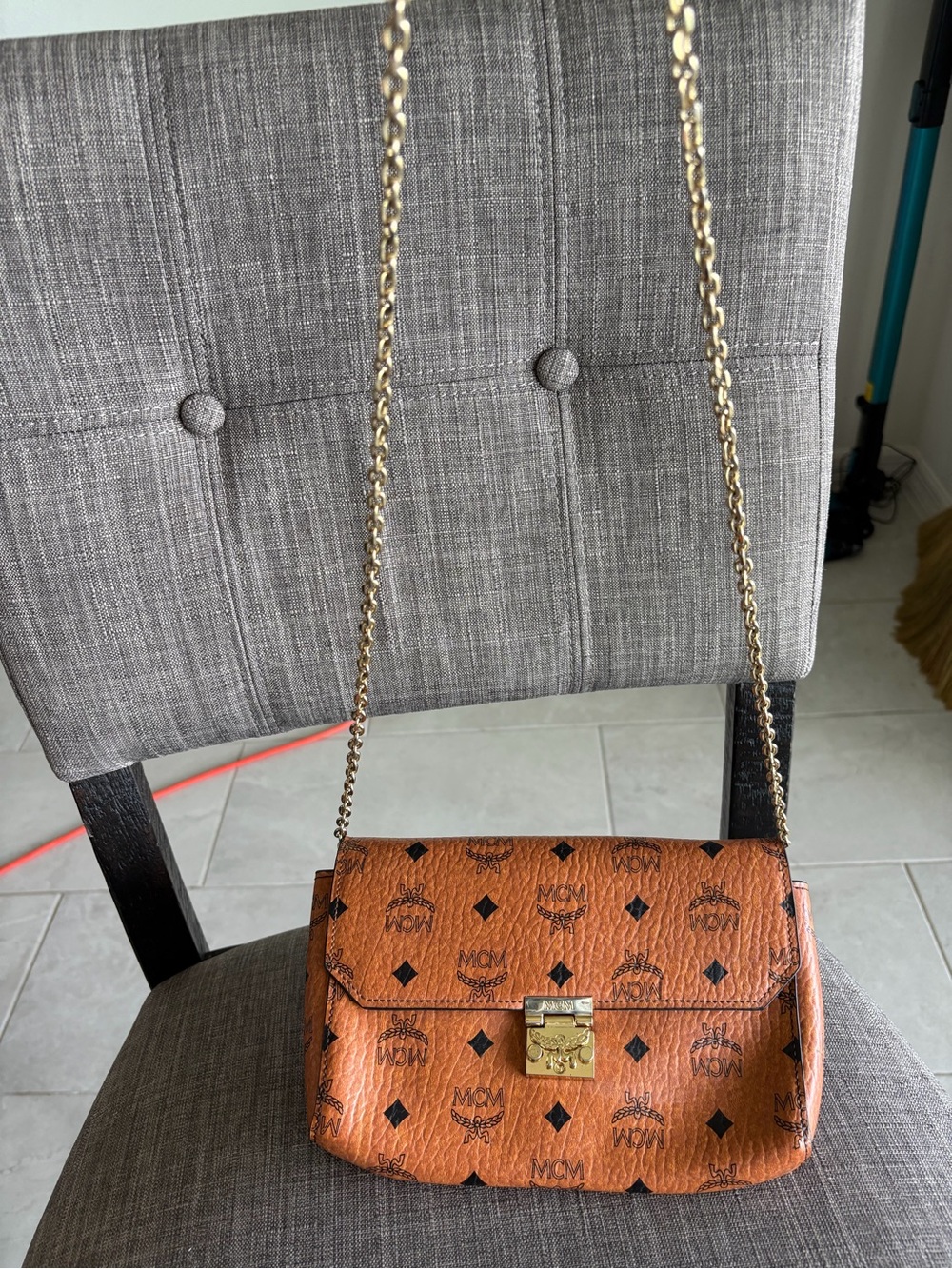 MCM Cognac Visetos Leather Shoulder Bag with Gold Chain - Picture 3 of 15